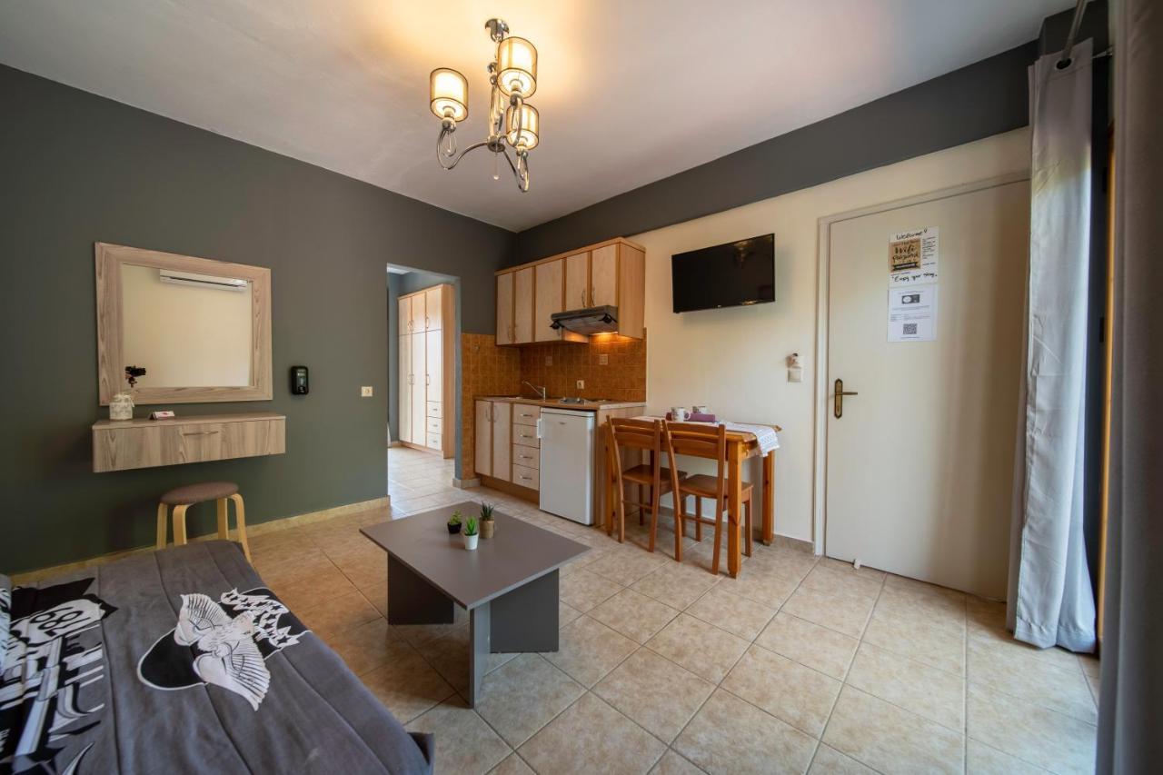 Helen'S Studios & Apartments Skala  Екстер'єр фото