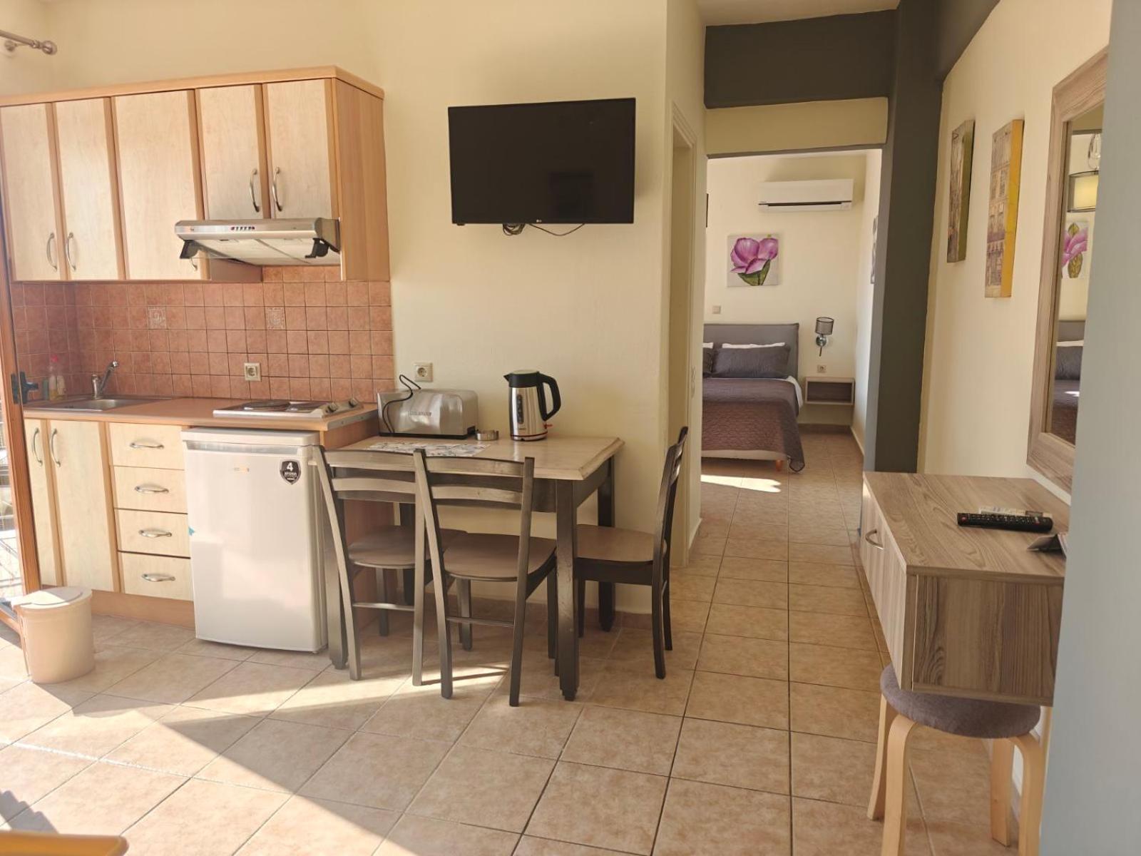 Helen'S Studios & Apartments Skala  Екстер'єр фото